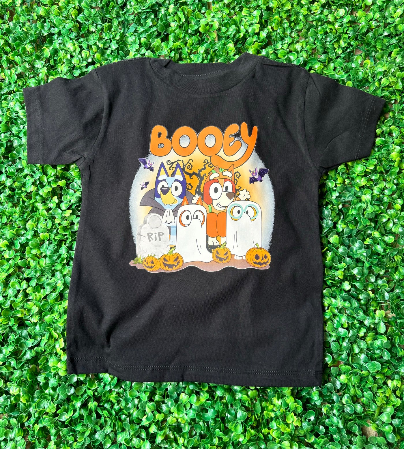 BOOEY Tee