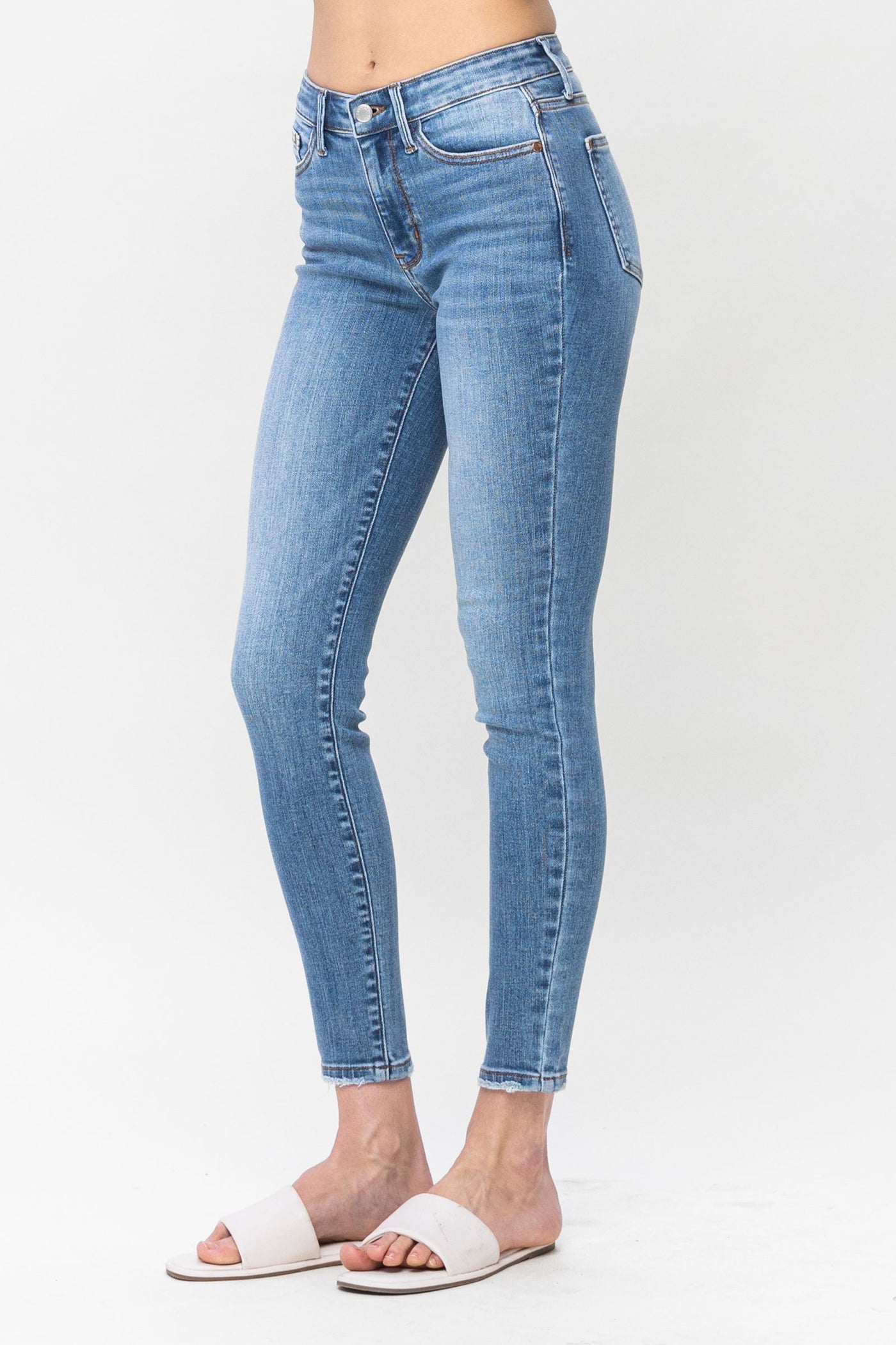 JUDY BLUE Ashley Skinnies